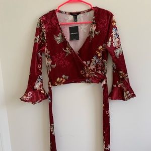 Forever 21 NWT Red Crushed Velvet Floral Top